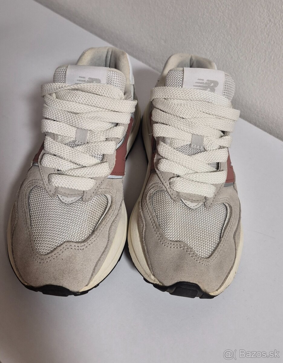 Tenisky NEW Balance 37 - 2