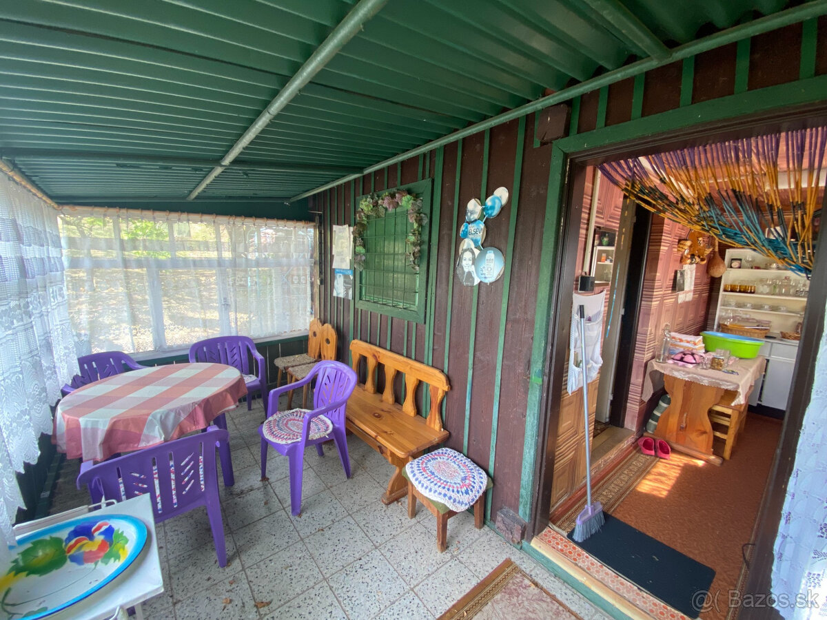 PREDAJ Chatka s nádhernou vinicou, Hrušov - 2