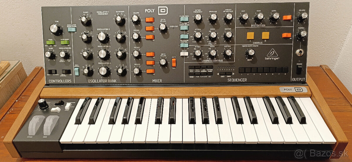 PREDÁM "MOOG" BEHRINGER POLY D STAV NOVÝ - 2