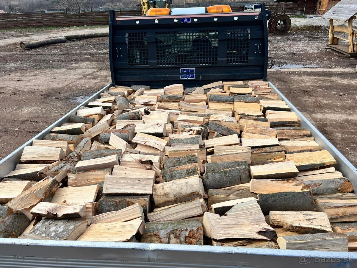 Krbové štiepané polená - 2