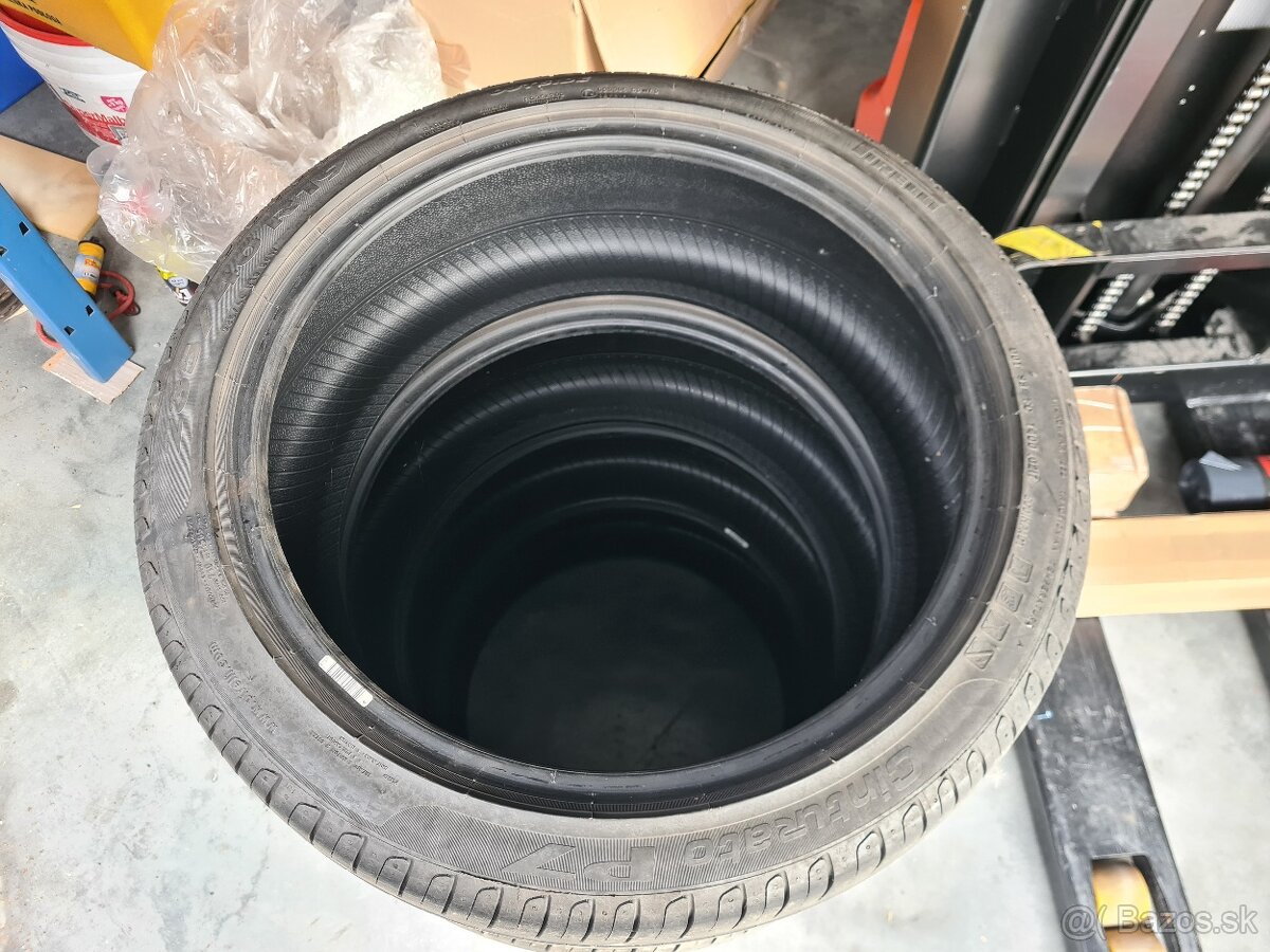 4x letné pneu Pirelli Cinturato P7 235/40R19 - 2