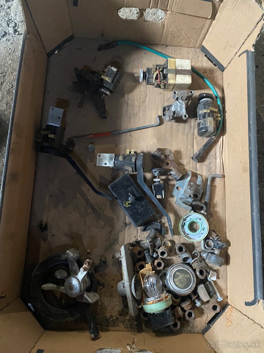 Škoda 100l náhradné diely - 2