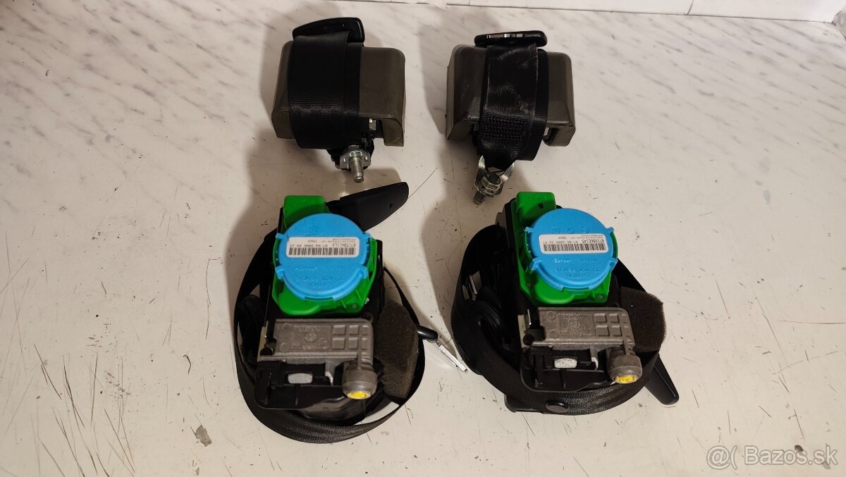 Piropasy Audi A4 B8 - 2