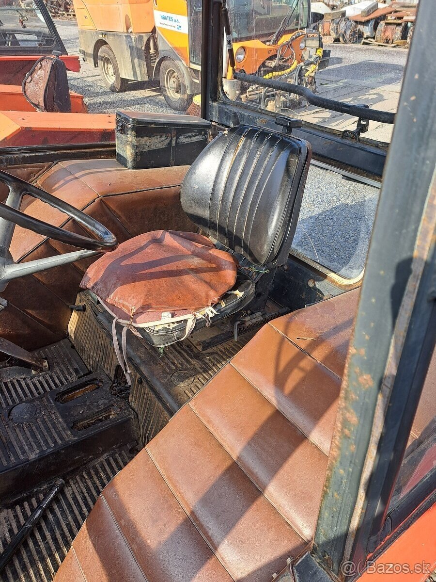 Kabina zetor 5211-7745. - 2