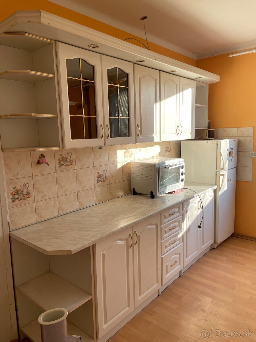 Kuchynská linka - 2
