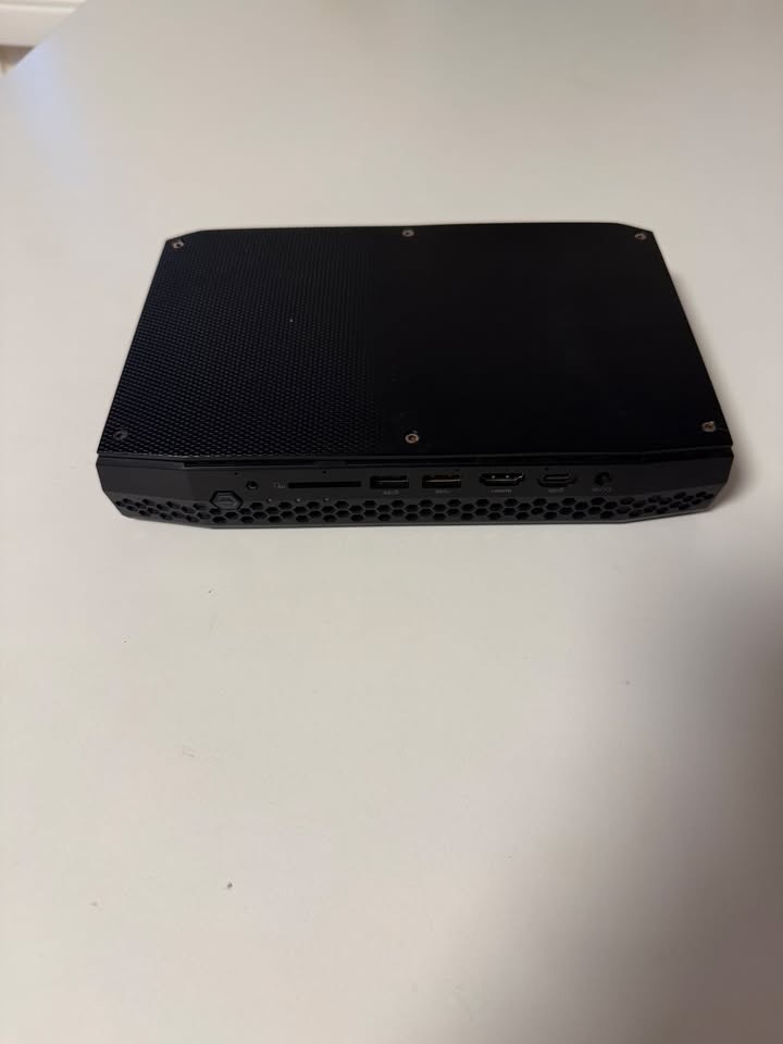 Gaming mini PC intel NUC Hades - 2