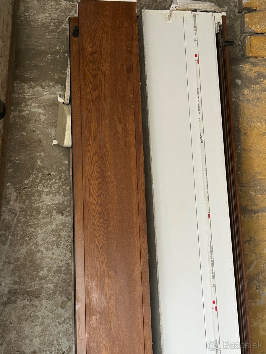 Predám dva kusy roliet na okno - 2