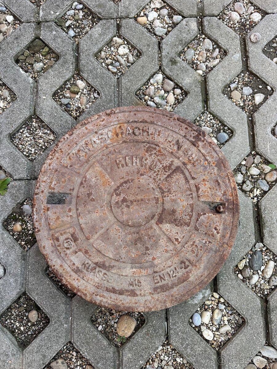 Predám liatinový poklop 420 - 2