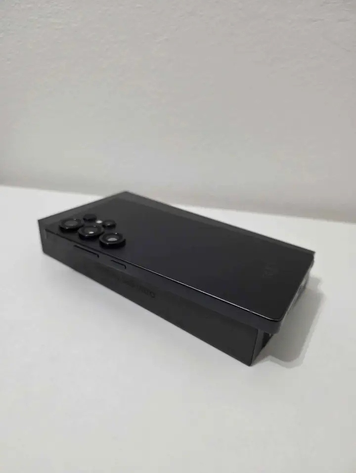 Samsung Galaxy S25 Ultra 12/512GB - 2