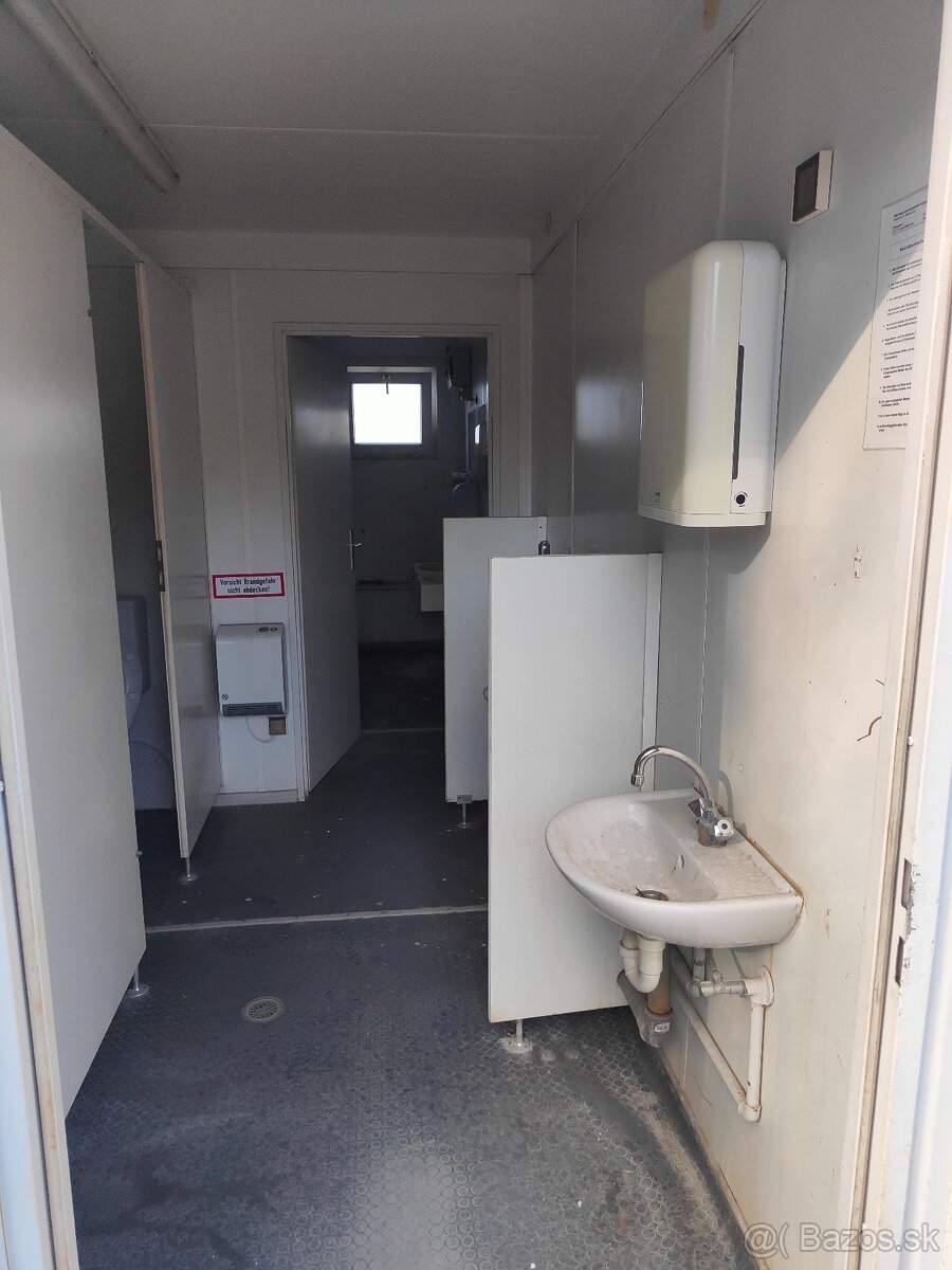 Sanitarny kontajner 20' c. 414 - 2