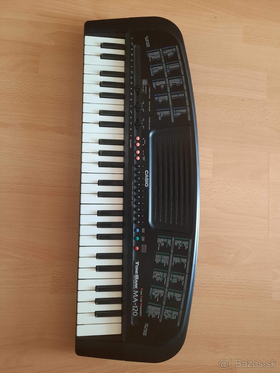 Klavir Casio - 2