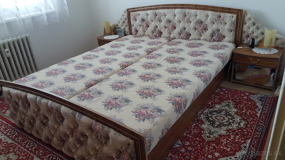 Manželská posteľ + stolíky - 2