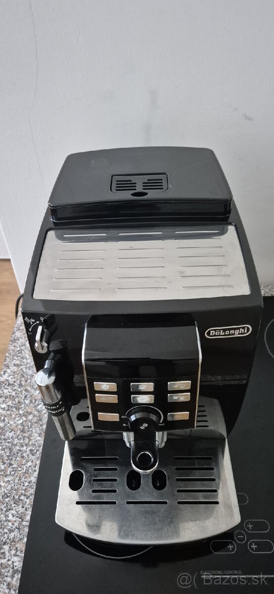 Predám kávovar Delonghi - 2