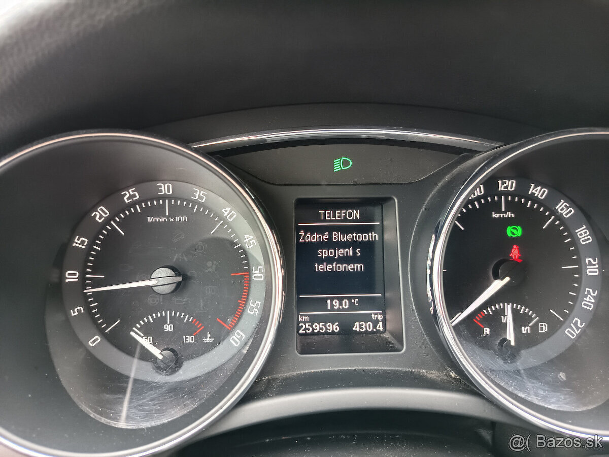 Škoda Superb Combi ELEGANCE 2.0TDi CR DSG - 2