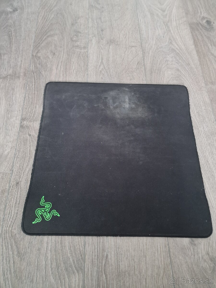 Razer podložka pod myš - 2