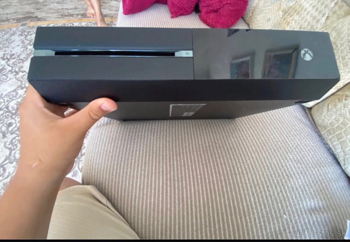 Xbox one top cena - 2