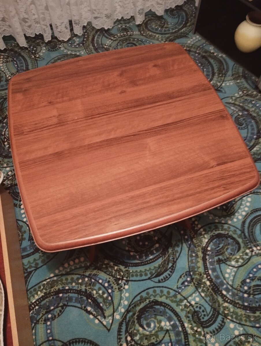 Konferenčný stolík - 2