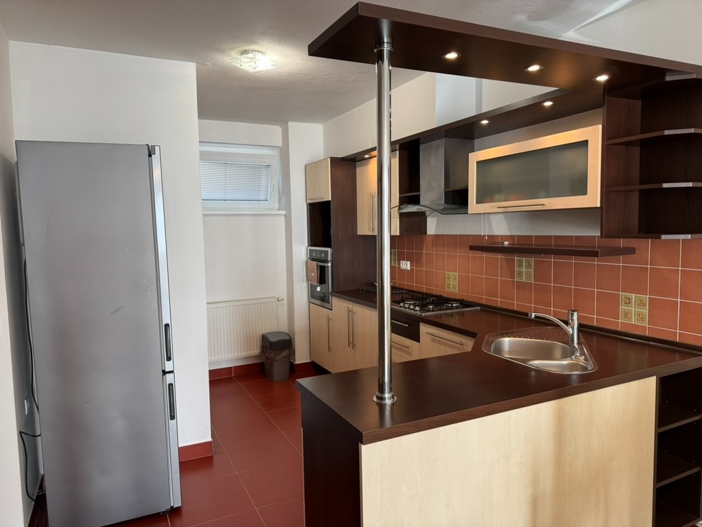 Prenájom zariadeného 2.izb. bytu - 2