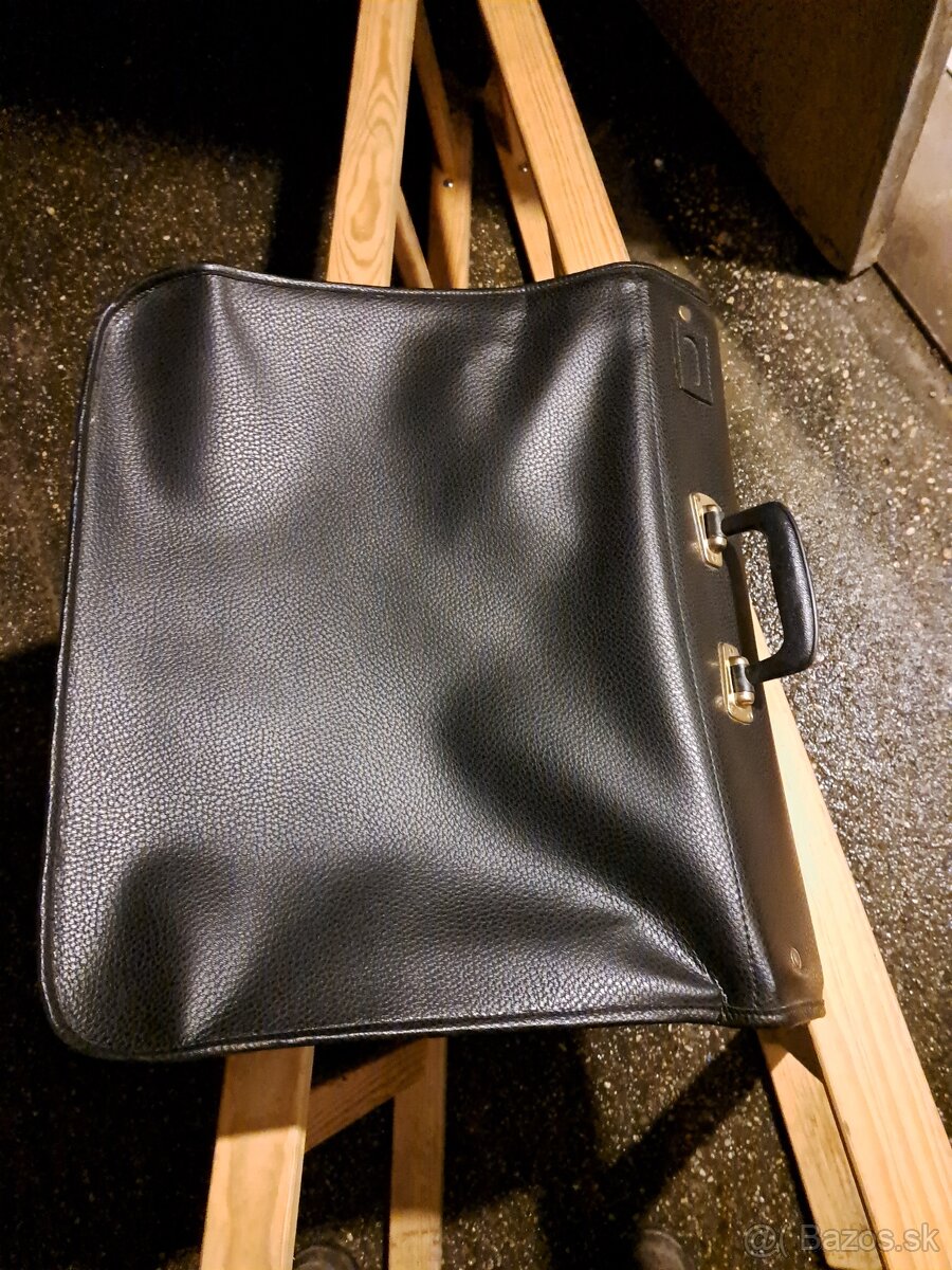 Cestovný kufor na oblek - 2