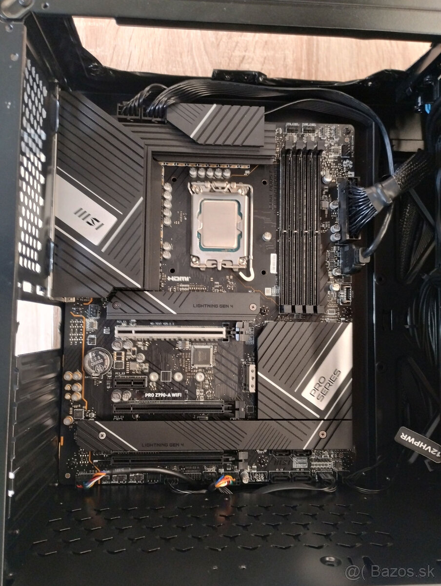 MSI Pro z-790A Wifi DDR5 + Intel i7-14700KF ATX LGA1700 - 2