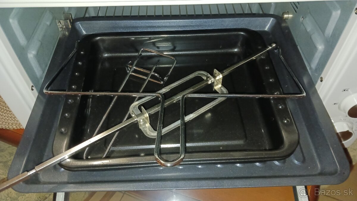 Predám elektricku mini ruru s grilom. - 2