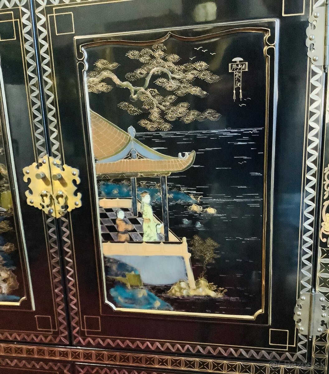 Starožitná Čínská Komoda - 2