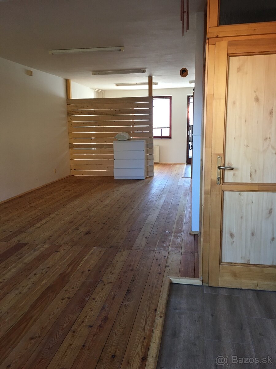 3 izbový byt v centre Lučenca - 2