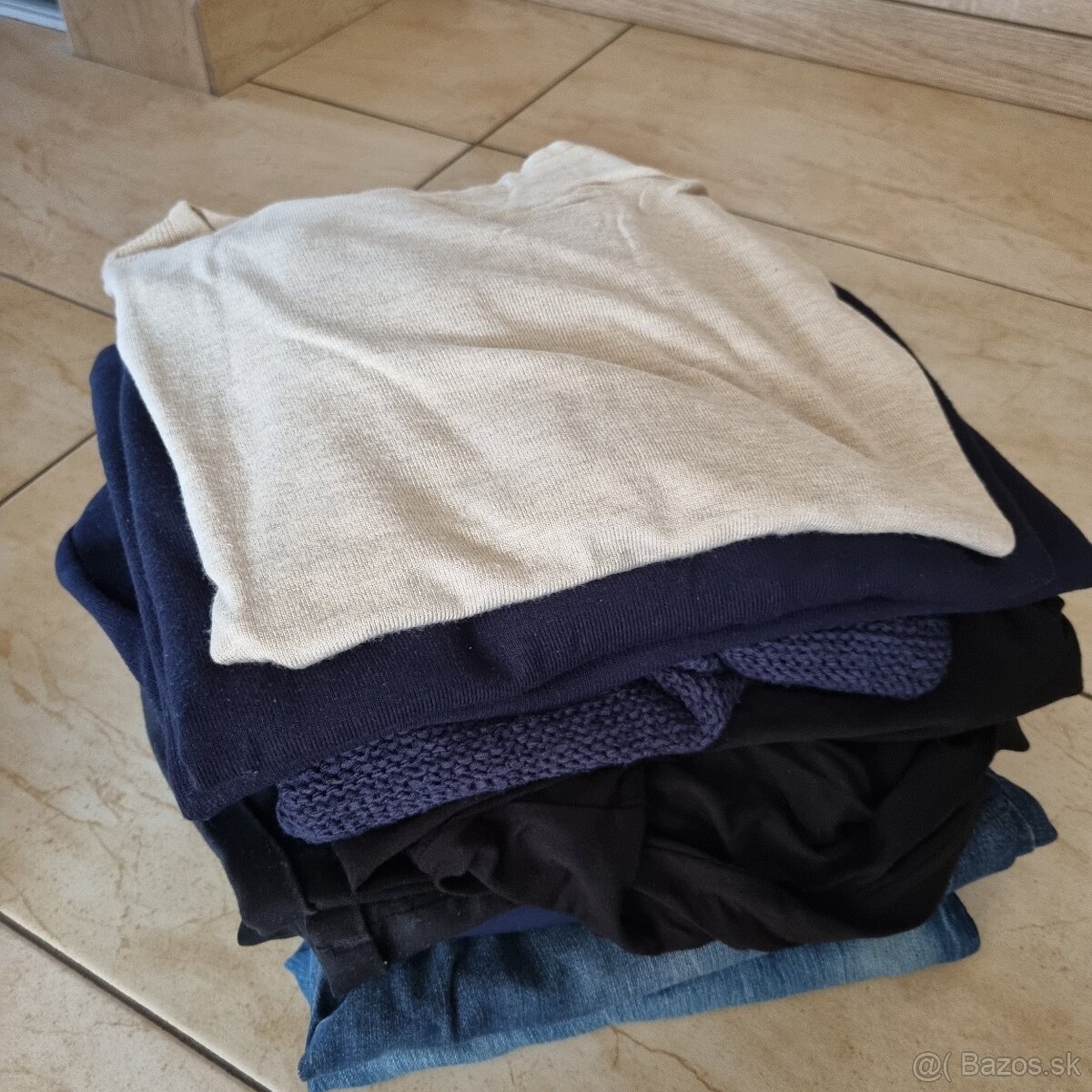 POZOR ZĽAVA Veľký balík dámskeho oblečenia č.M - 2