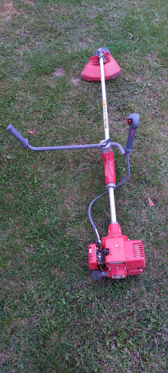 Krovinorez Oleo-Mac 735T - 2