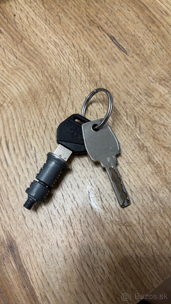 Originálny zámok Givi - 2