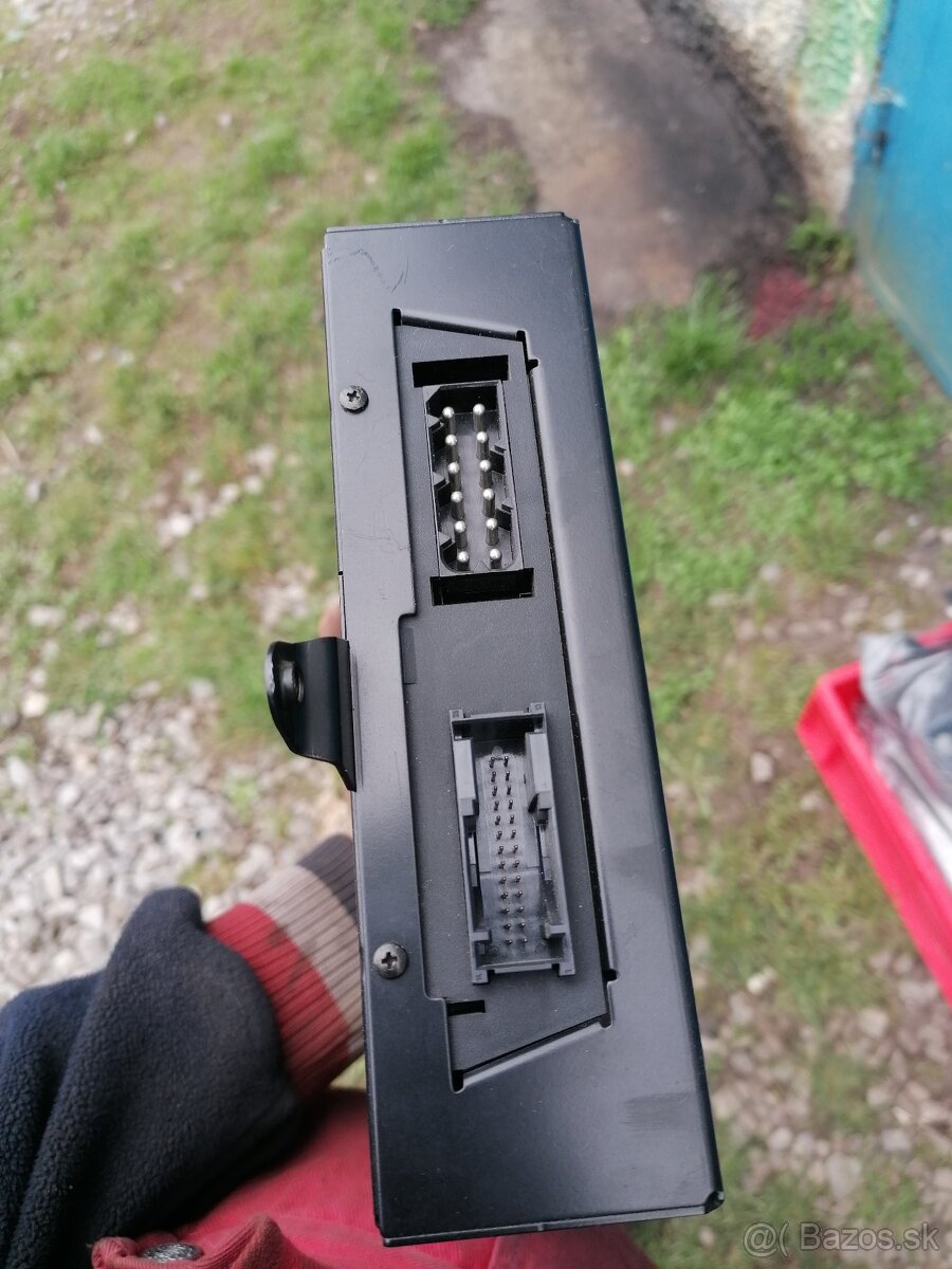 Zosilovač bmw e36 - 2