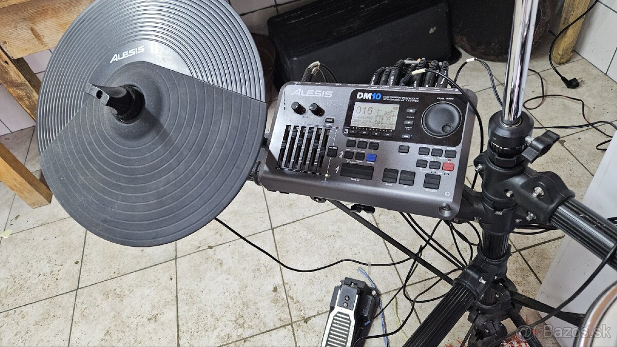 Alesis DM 10 - 2