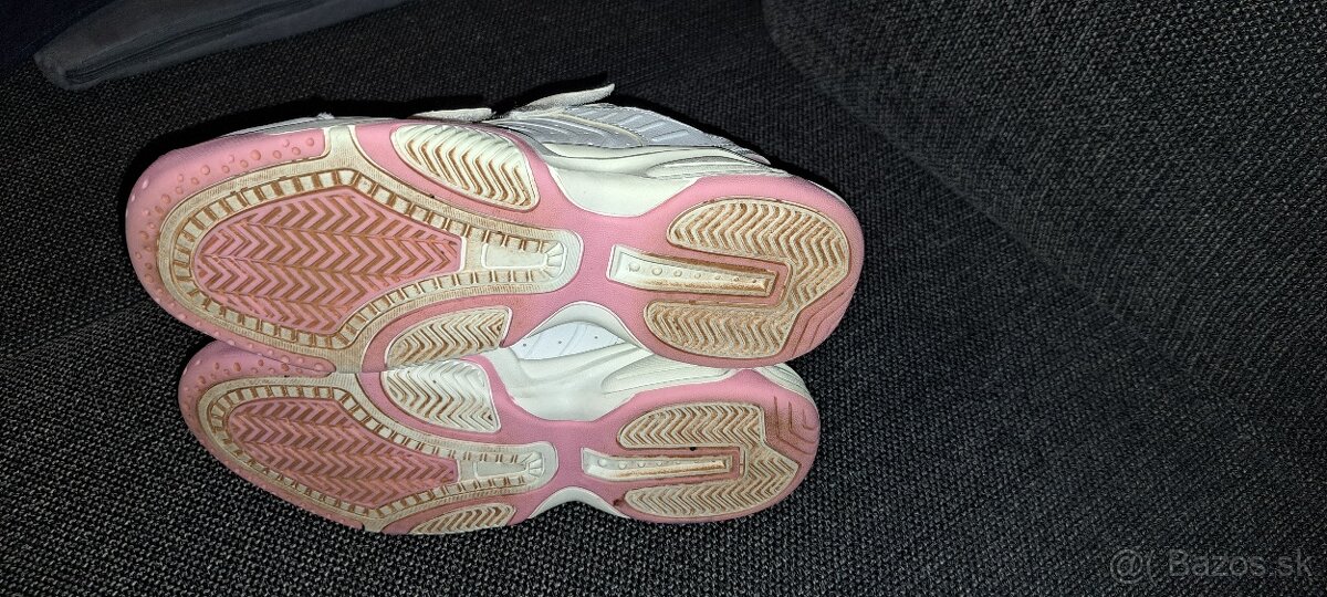 Botasky dievcenske c.35 - 2