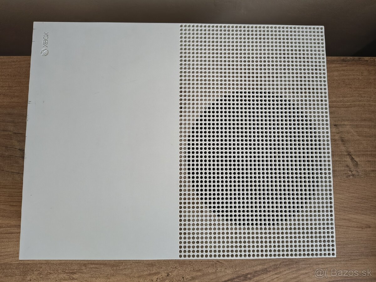 Xbox One S - 2
