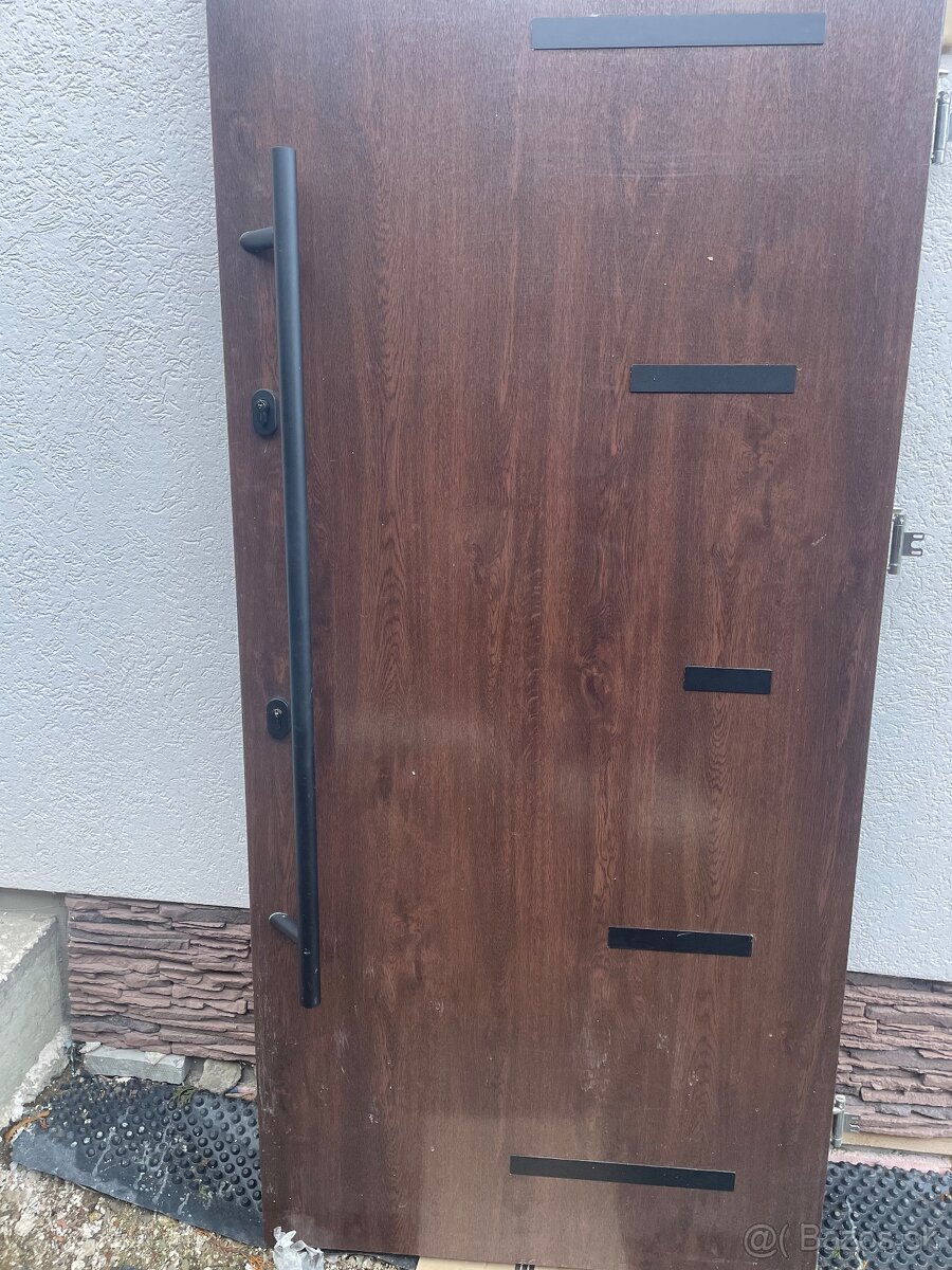 PREDAM VCHODOVE DVERE 90 LAVE - 2