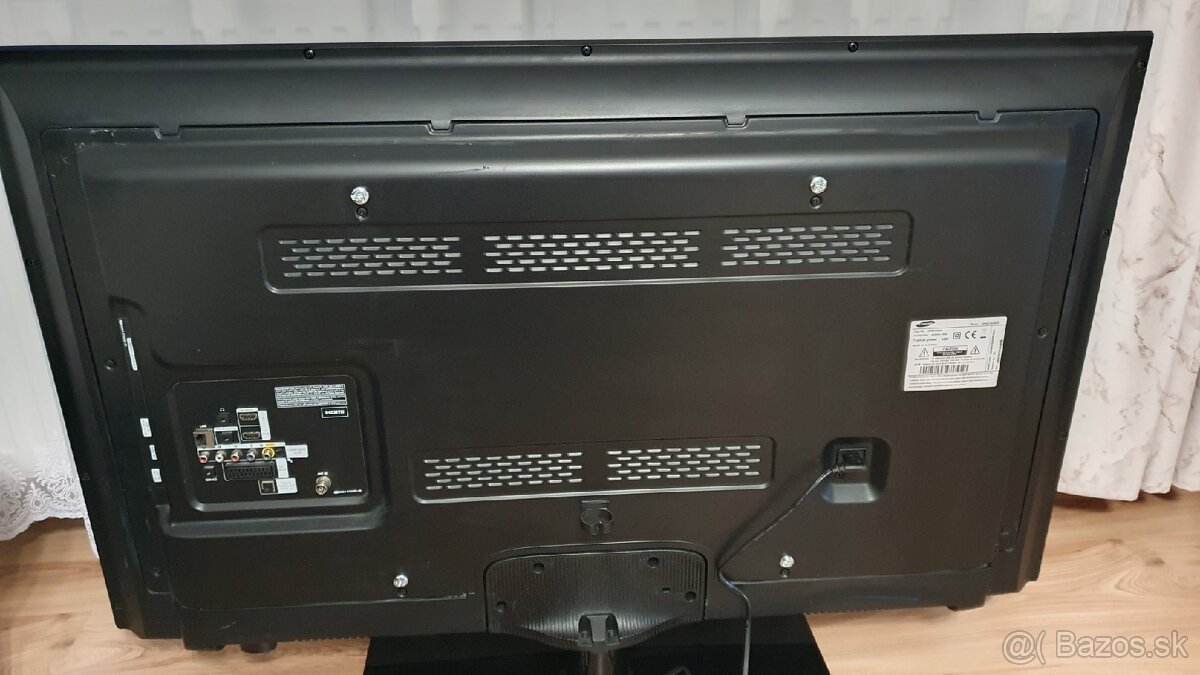 Televízor LED Samsung 46 " (116 cm) - 2