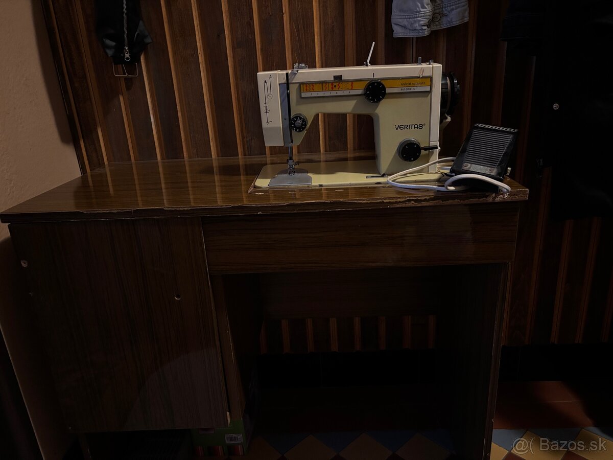 Veritas stolikovy šijací stroj - 2