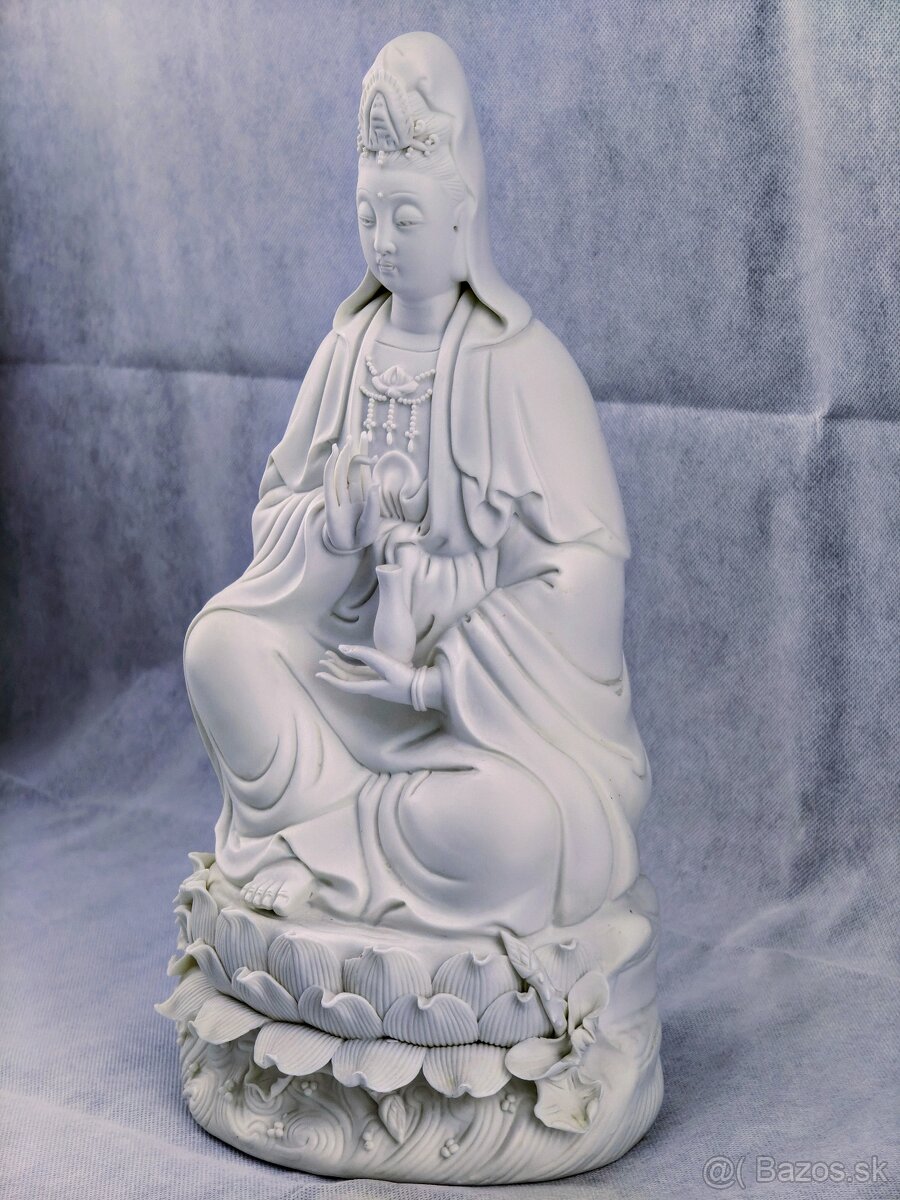 Buddha Guan yin čínskej bódhisattvy súcitu a milosrdenstva - 2