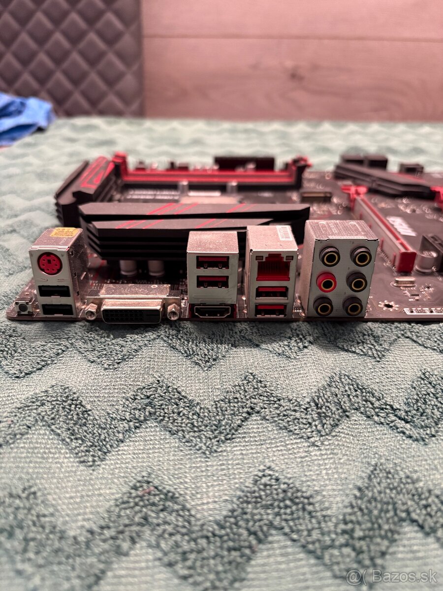 MSI B450 Gaming Plus + CPU AMD Ryzen 5 2600 - 2