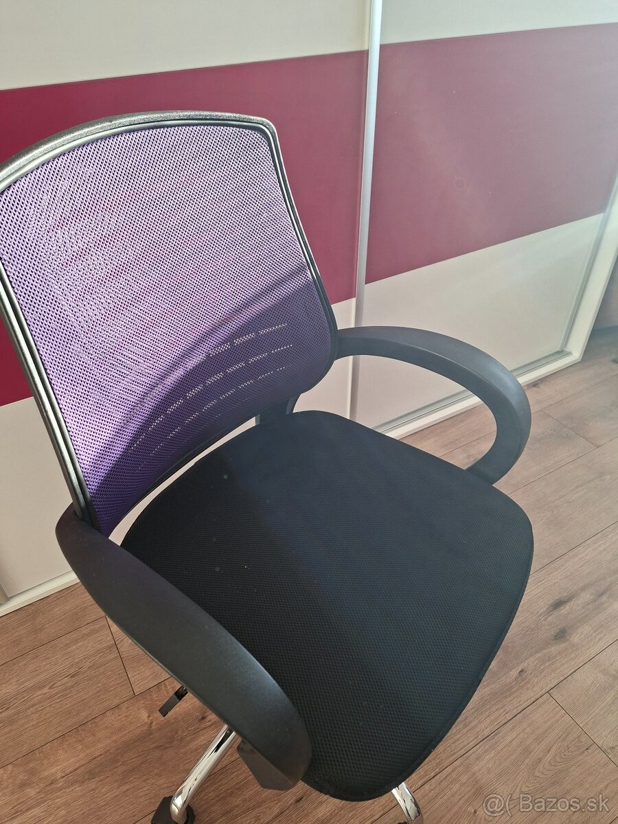 Kancelárska stolička - 2