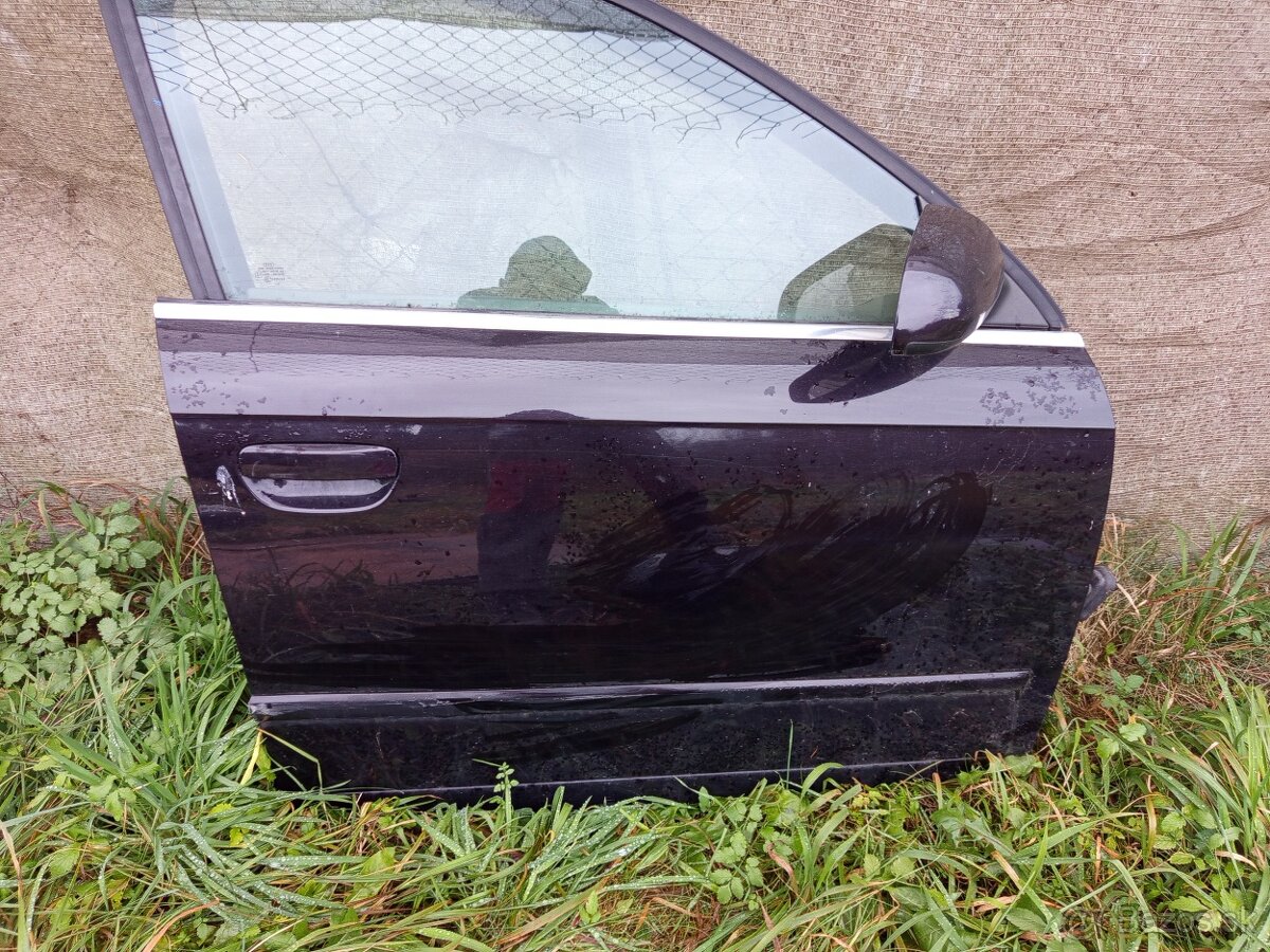 Dvere Audi A4B7 Avant LZ9X - 2