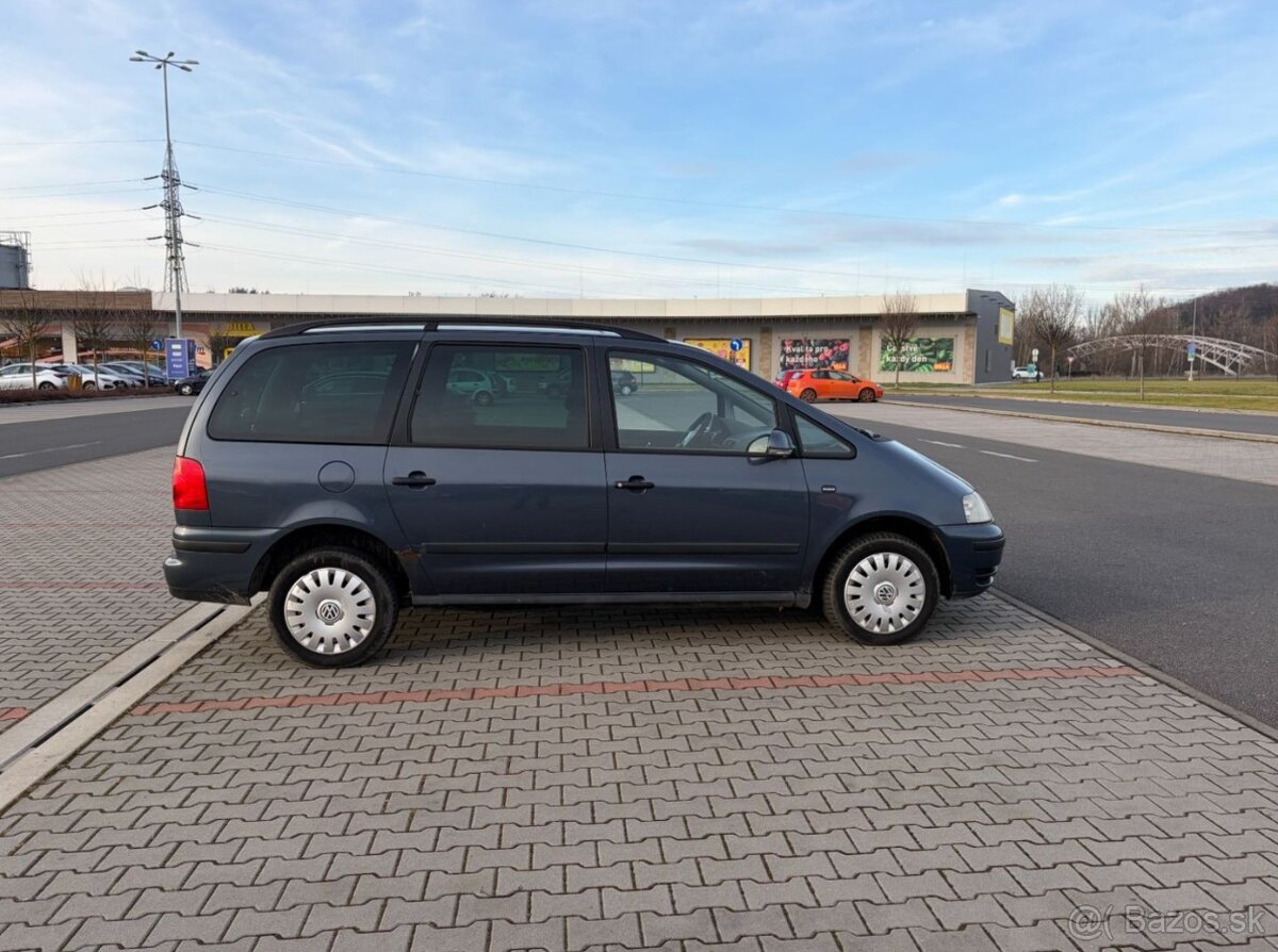 Volkswagen Sharan 1.9 TDi 7 míst - 2