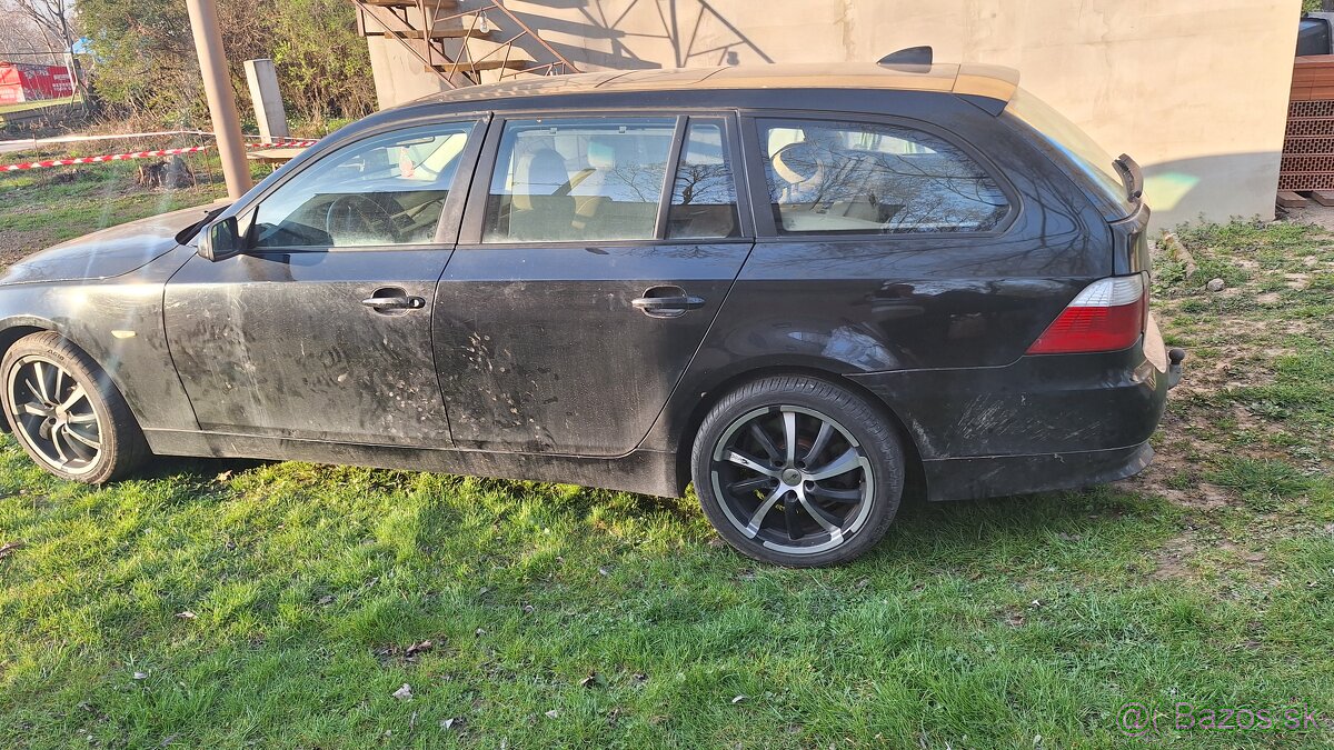Bmw e61 525 130 - 2