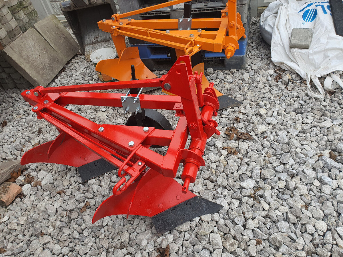 Pluh, riadkovač, mulčovač, tiahlo - traktor - 2