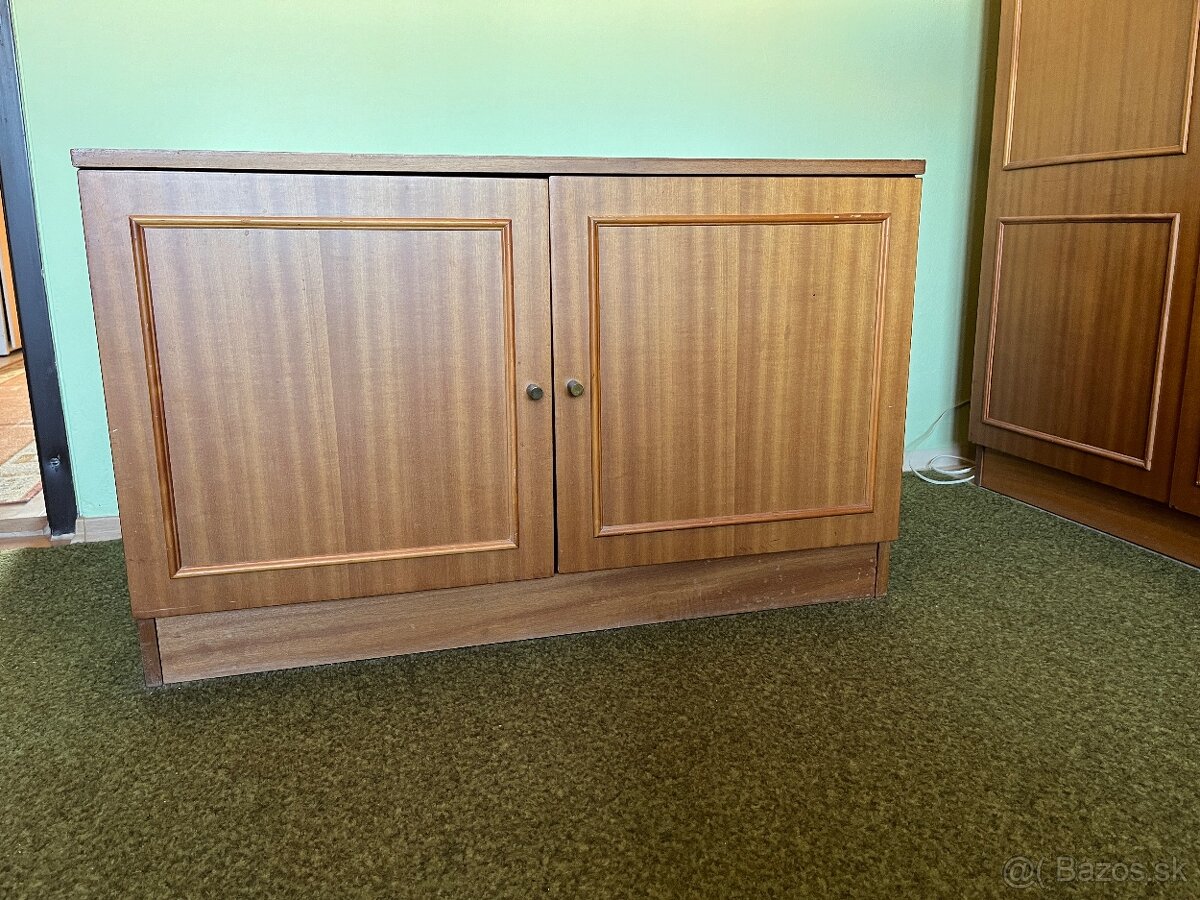 DARUJEM ZA ODVOZ - nabytok a dvere - 2