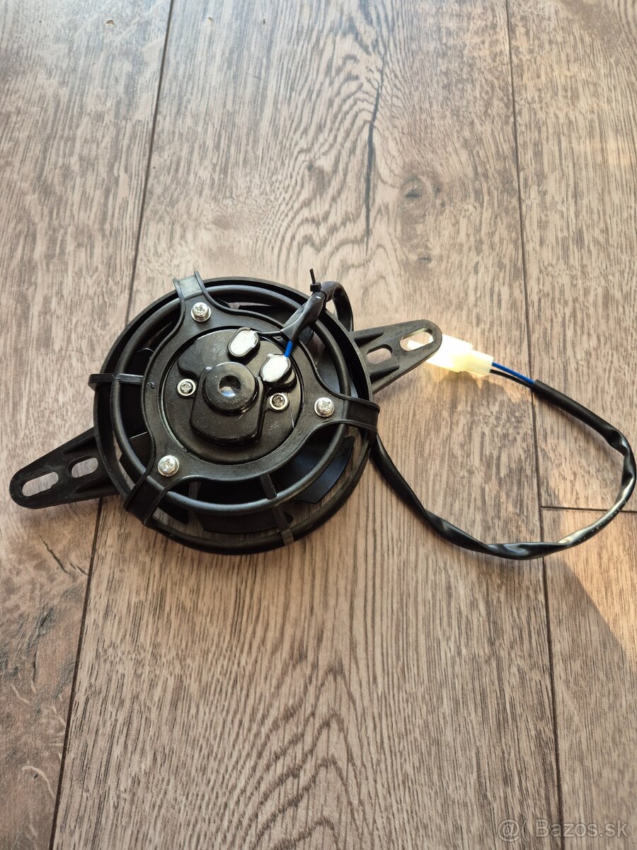 Predám ventilátor / vrtulu chladenia + senzor teploty - 2