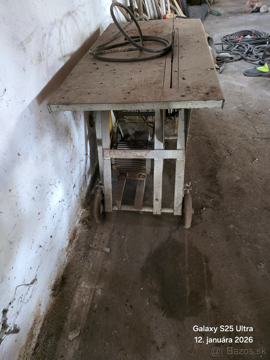 Predám cirkular - 2