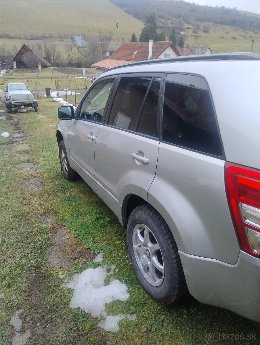 Suzuki Grand Vitara aj na diely.9 ddis - 2