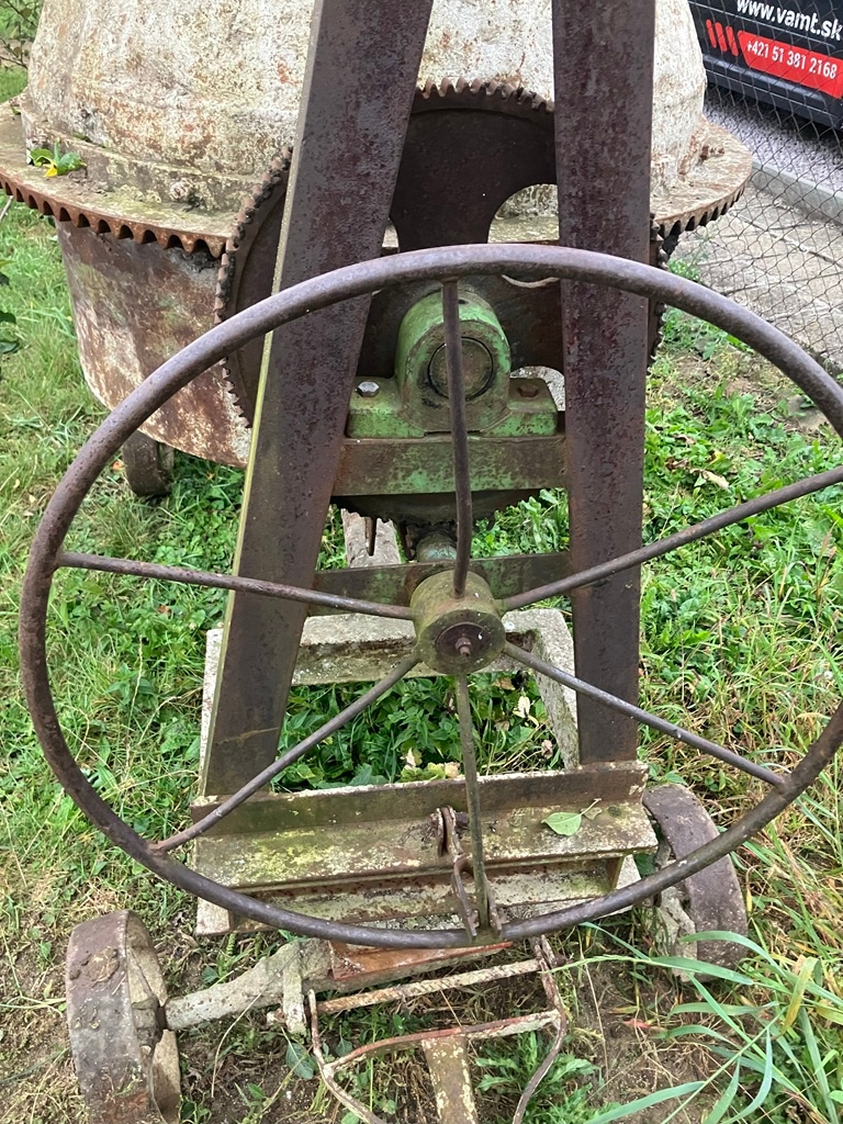 Stavebná miešačka 250l - 2