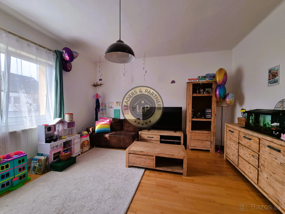 PREDAJ 3izbový rodinný dom Hegyeshalom - 2